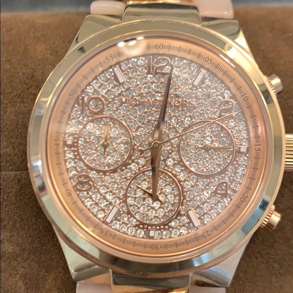 Michael Kors Watch - Picture 3 of 4